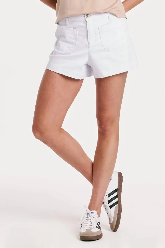 Women's Outfit Carlisle Shorts In White