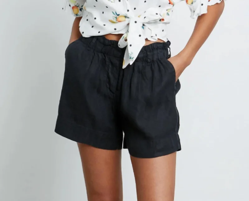 Women's Tailored Outfit Monty Short In Black