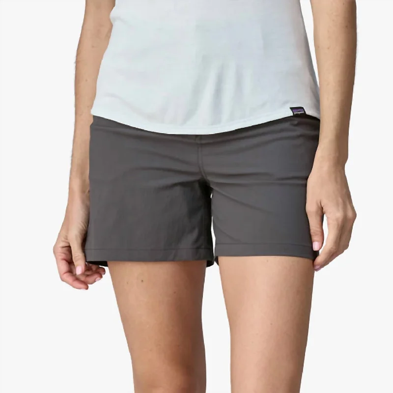 Women's Vacation Clothes Quandary Short In Forge Grey