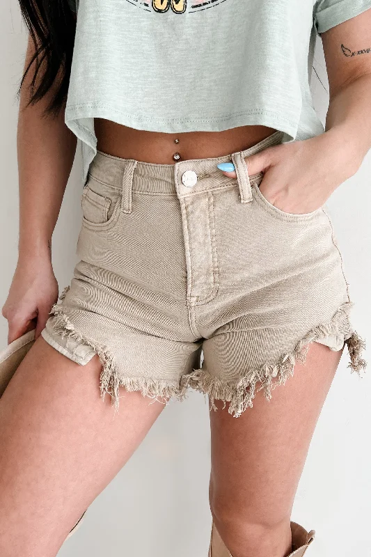 Women's Weekend Outfit Fresh Take High Rise Distressed Risen Denim Shorts (Sand)