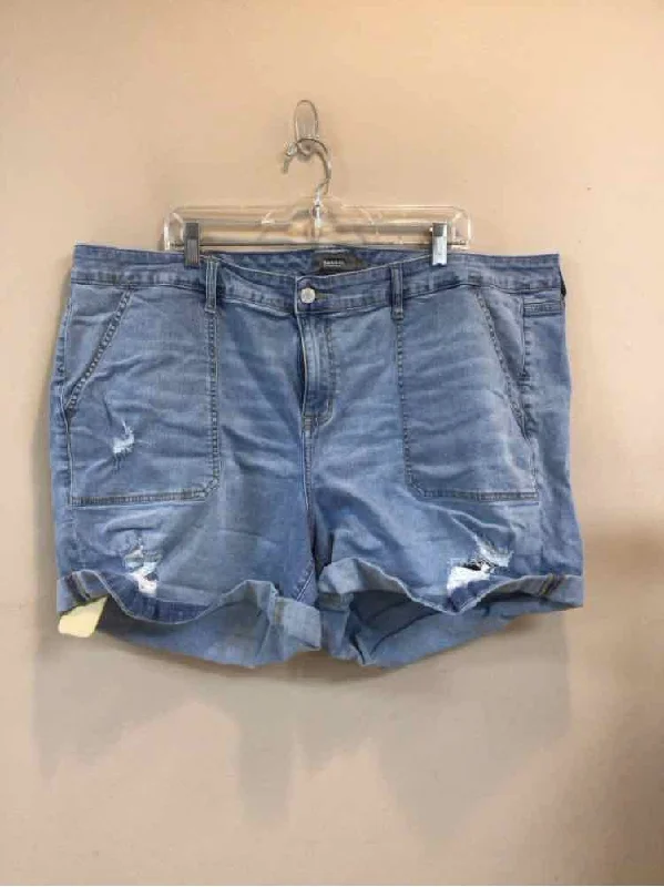 Women's Sporty Chic Clothes TORRID SIZE 26 Ladies SHORTS