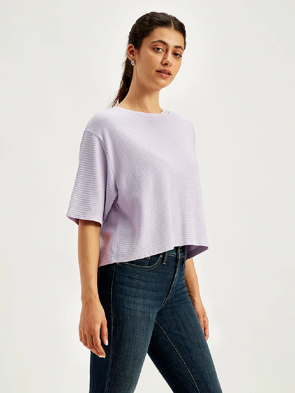 Chic & Modern Sales Women's Textured Relaxed Fit T-Shirt