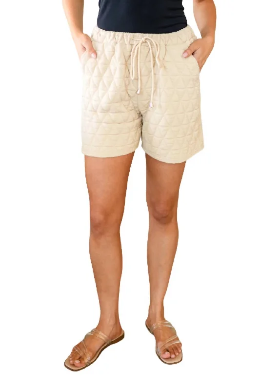 Women's Elegant Clothing Sets Chilling Out Quilted Shorts In Cream