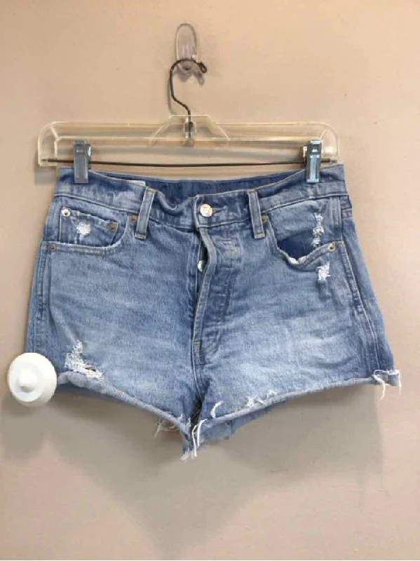 Big Discounts GAP SIZE 4 PETITE Ladies SHORTS