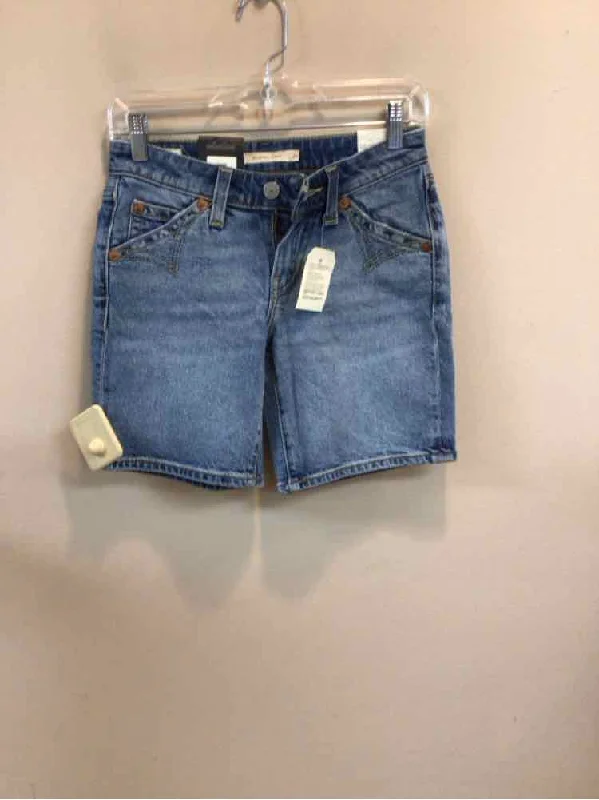 Retro Style Promotions LEVI'S SIZE 25 Ladies SHORTS