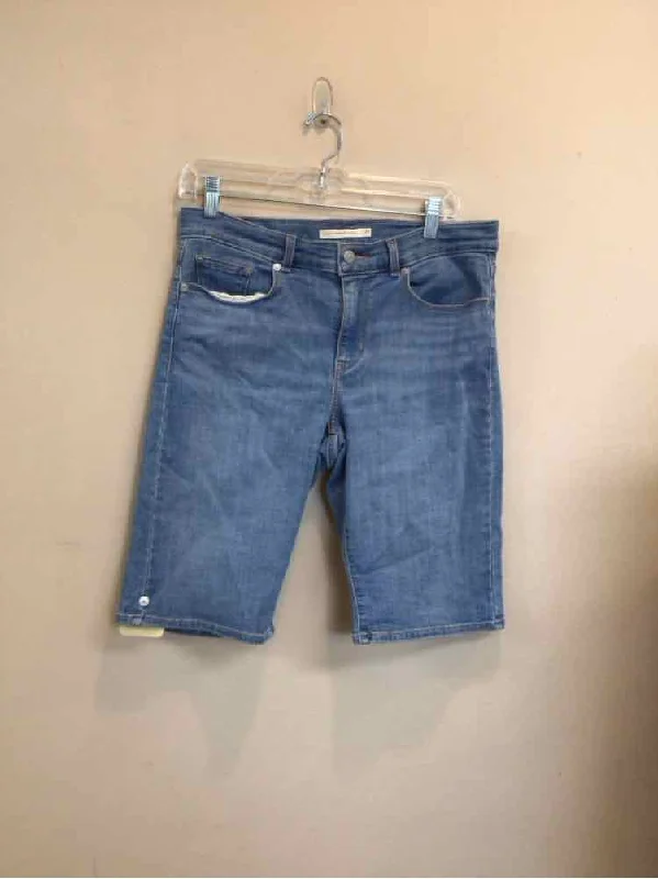 Sleek Style Discounts LEVI'S SIZE 29 Ladies SHORTS