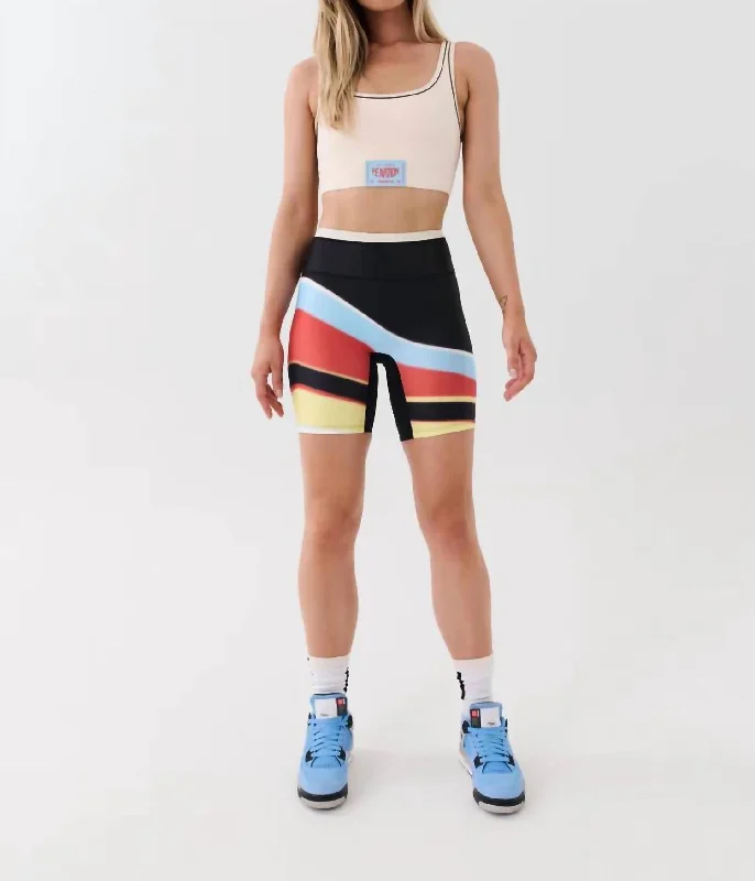 Casual Outfit For Women Rogue Bike Short In Black