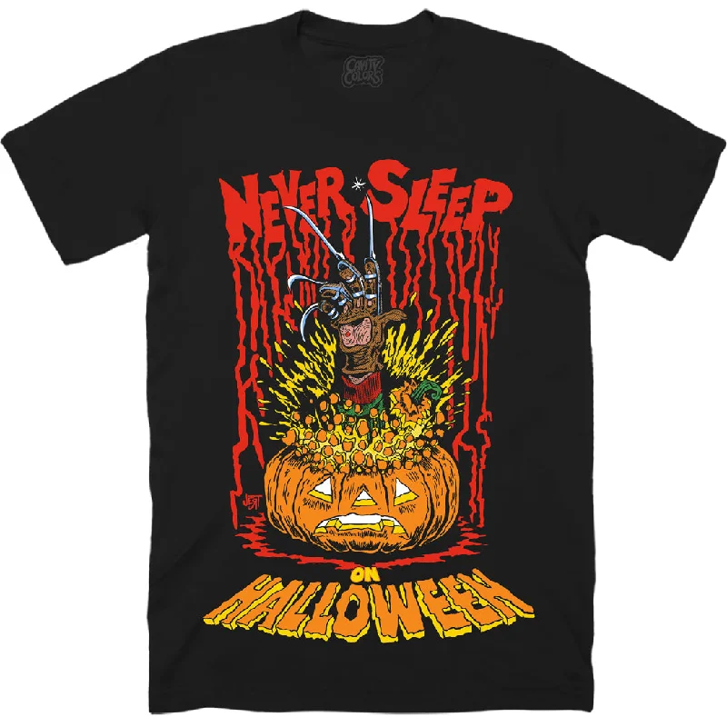 Women's Casual Apparel NEVER SLEEP ON HALLOWEEN - T-SHIRT