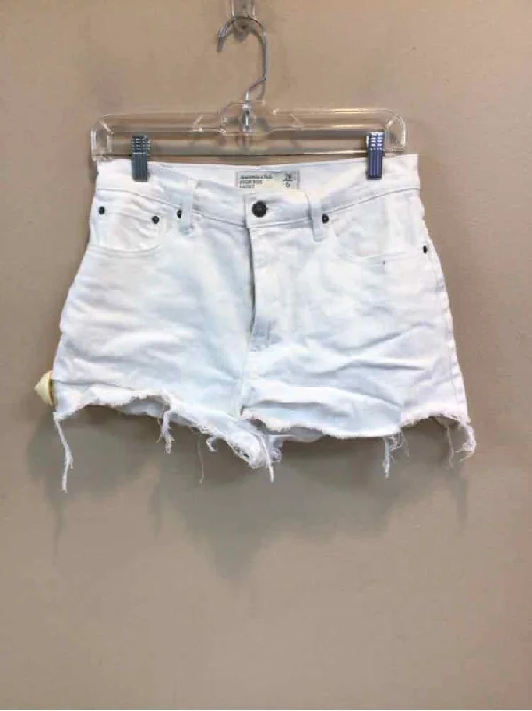 Fashionista Sale ABERCROMBIE & FITCH SIZE 6 Ladies SHORTS