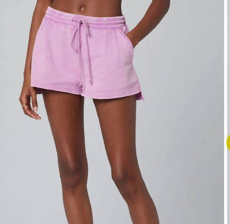 Chic Women's Outfit Viva Short In Peony Pink