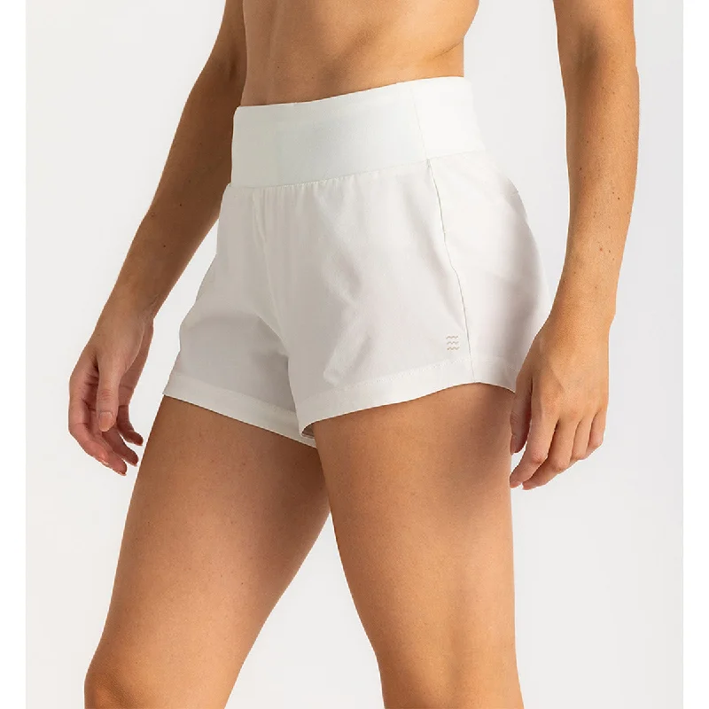 Women's Everyday Apparel Women's Bamboo-Lined Active Breeze Short - 3"