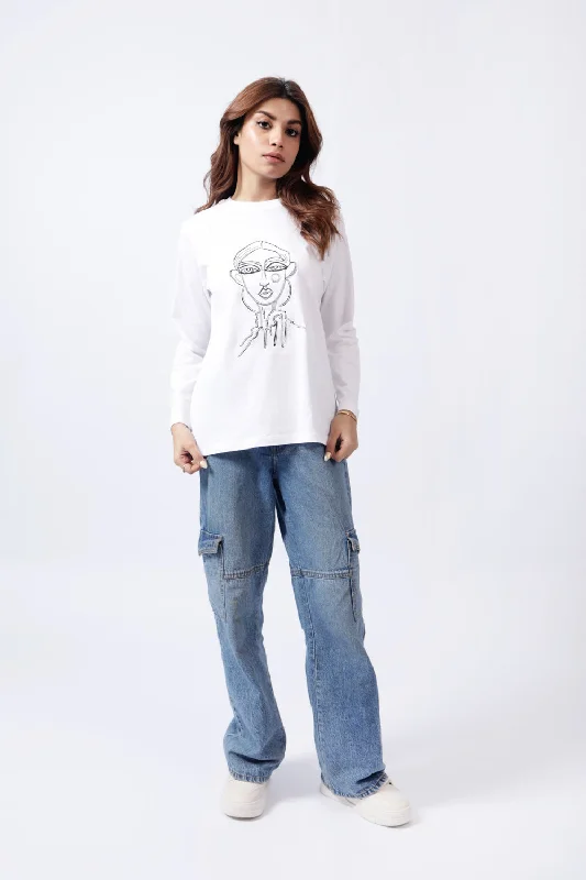 Romantic Chic Deals OVERSIZED EMBROIDERED TEE