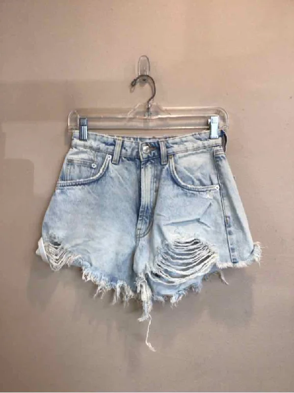 Street Chic Discounts ZARA SIZE 2 Ladies SHORTS